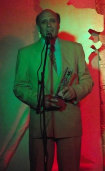 EL PROGRAMA DE AUTOMOVILISMO QUE CONDUCE ROBERTO NUTRICHI RECIBIO EL LANIN DE ORO