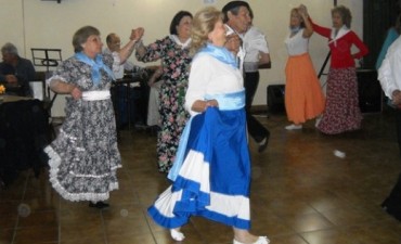 EL CENTRO DE JUBILADOS INSCRIBE A SUS TALLERES PARA EL 2015