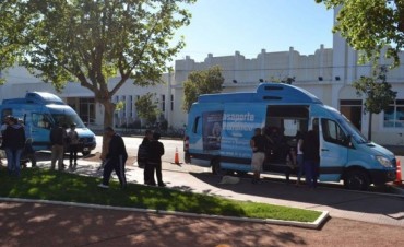 ATIENDEN LOS MOVILES DEL REGISTRO CIVIL EN LOS CUALES SE PUEDE RENOVAR EL DNI