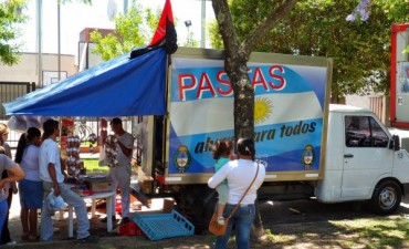 YA ATIENDE EL CAMION DE 'LACTEOS Y PASTAS PARA TODOS'