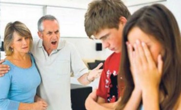 MESA DE INCLUSION DISTRITAL - TALLER SOBRE VÍNCULO PADRES - ADOLESCENTES