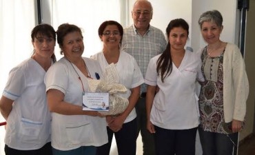 EL INTENDENTE SALUDÓ A LAS ENFERMERAS EN SU DÍA