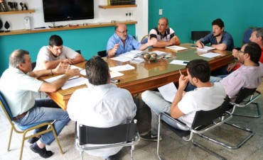 REUNIÓN DEL CLUSTER PORCINO CON REFERENTES LOCALES