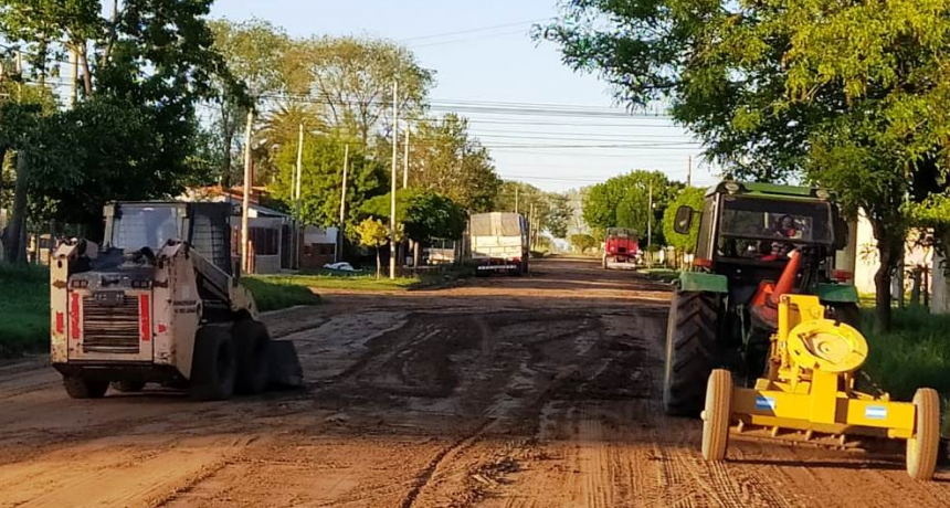 LIMPIEZA DE CORDONES CUNETAS Y MANTENIMIENTO DE CALLES