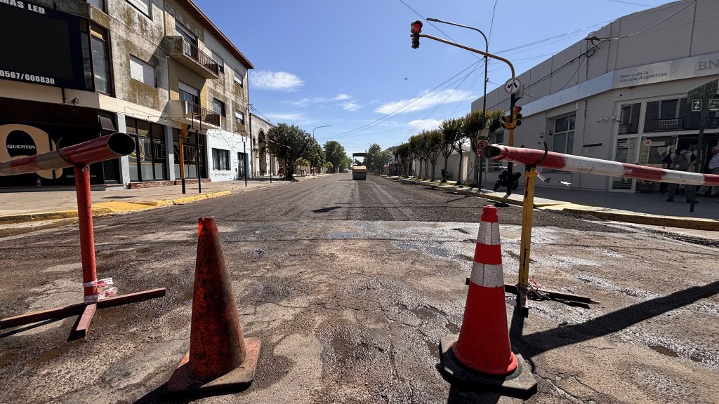 TRABAJOS EN CALLES DE ASFALTO