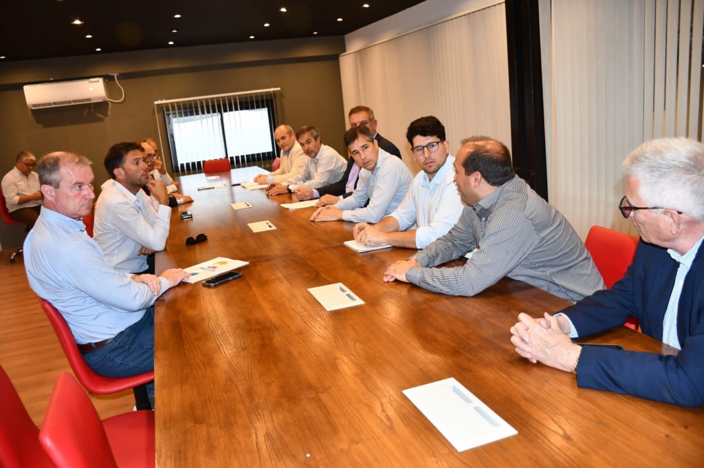 INTENDENTES BONAERENSES EN EL MINISTERIO DE ECONOMÍA PROVINCIAL