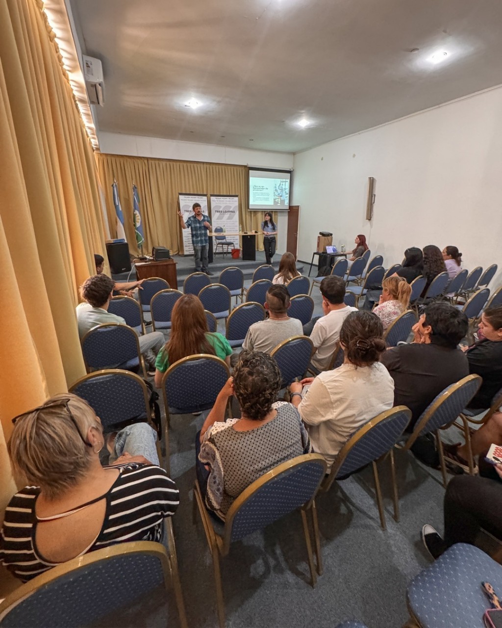 CURSO DE MANIPULACIÓN DE ALIMENTOS