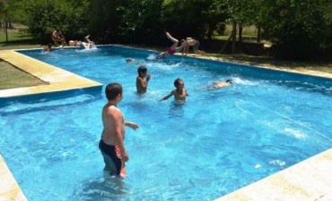 INAUGURARON LA TEMPORADA DE PILETA EN INGENIERO THOMPSON