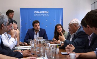 ALVAREZ REALIZO GESTIONES EN BUENOS AIRES