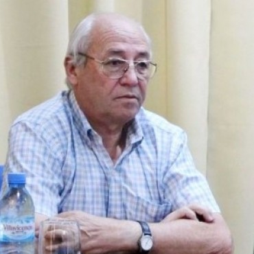 ROBERTO ALVAREZ CERRO EL AÑO EN FM AMANECER. DUROS CONCEPTOS DEL JEFE COMUNAL CONTRA ESPADA, CONCEJALES DE CAMBIEMOS Y LA INSPECTORA DISTRITAL