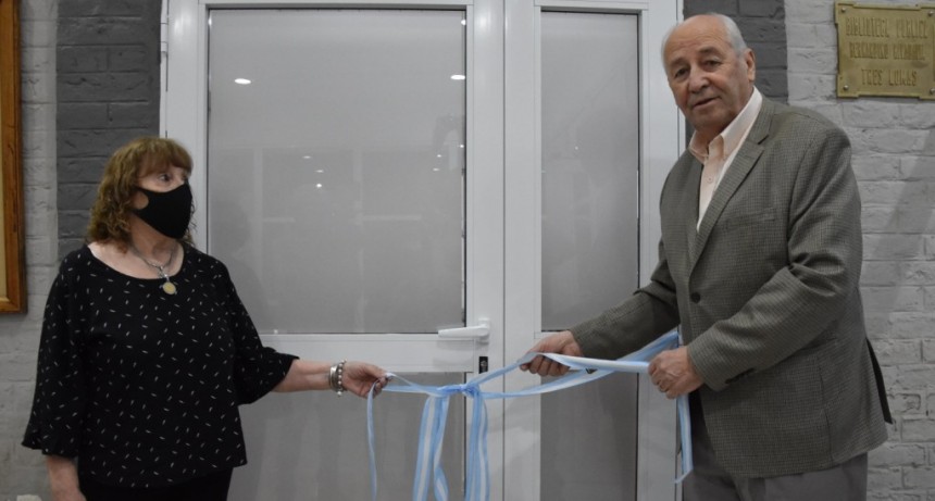 SE INAUGURÓ EL NUEVO ESPACIO PARA LA BIBLIOTECA POPULAR