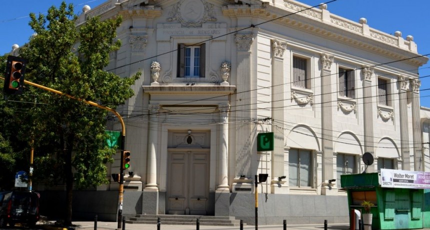 CIERRAN LA SUCURSAL TRENQUE LAUQUEN DEL BANCO PROVINCIA. DERIVAN CLIENTES PRESENCIALES A TRES LOMAS, PELLEGRINI Y 30 DE AGOSTO