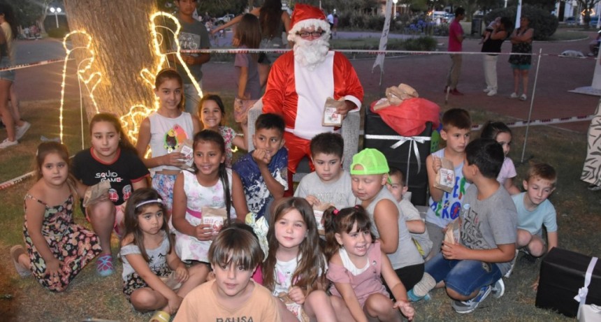 PAPÁ NOEL VISITÓ TRES LOMAS