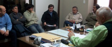 ZAPATA SE REUNIO CON CONCEJALES PARA TRATAR LA CONTINUIDAD DEL COMEDOR PARROQUIAL