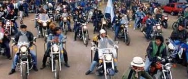 ENCUENTRO DE MOTOS EN TRES LOMAS