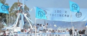 HINCHAS DE ATLETICO ARGENTINO INUNDAN LA RED SOCIAL CON AFICHES