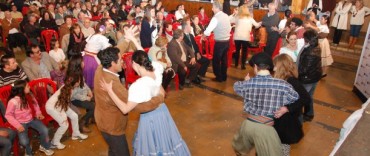 GRAN CANTIDAD DE VECINOS CELEBRARON EL DÍA DE LA INDEPENDENCIA