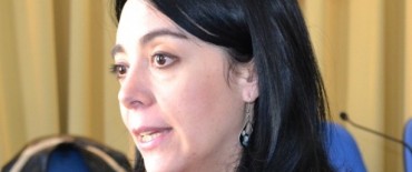 LA DOCTORA VAN ZANDWEGUE ATIENDE EN UN CONSULTORIO DEL HOSPITAL