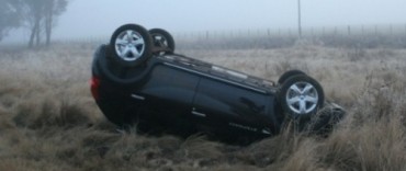 VUELCO EN LA RUTA CERCA DE INGENIERO THOMPSON