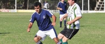 EN EL SENIOR GOLEARON A CECIL A. ROBERTS, EMPATO DEPORTIVO ARGENTINO Y FERRO TUVO FECHA LIBRE