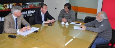 EL MINISTRO ARRIETA ENTREGARA AL CEPT UN NUCLEO GENETICO PORCINO