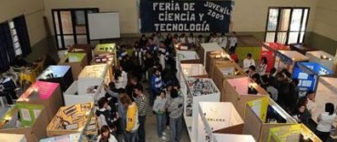 SE REALIZA LA FERIA DE CIENCIA Y TECNOLOGIA 