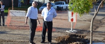 ALVAREZ Y VIÑALES RECORRIERON LA OBRA DE CLOACAS