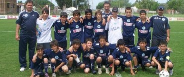 CHICOS DE UNION DEPORTIVA VIAJARON PARA JUGAR CON RIVER Y GIMNASIA DE LA PLATA