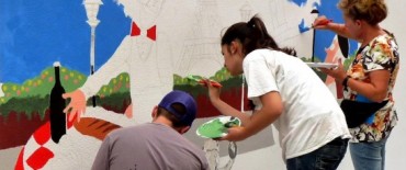 MURAL Y RADIO ABIERTA POR EL 7-D