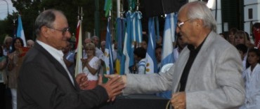 DISTINGUIERON A LOS INTEGRANTES DEL PRIMER GOBIERNO MUNICIPAL