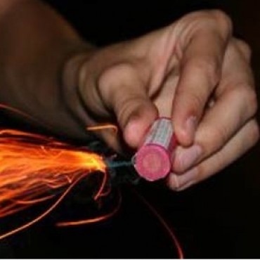 PERMITEN LA UTILIZACION DE PIROTECNIA AUTORIZADA HASTA EL 7 DE ENERO