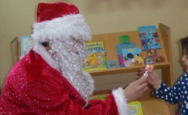 PAPÁ NOEL ENTREGARÁ GOLOSINAS EN TODAS LAS LOCALIDADES DEL DISTRITO