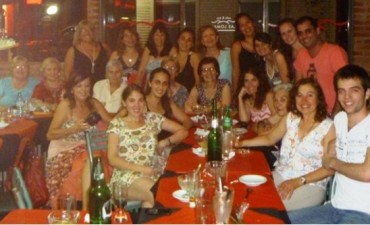 MIEMBROS DEL CENTRO CASTELLANO LEONES DESPIDIERON EL AÑO CON UNA CENA