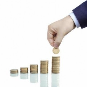 DOCENTES PIDEN 30 POR CIENTO DE AUMENTO