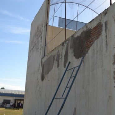 OBRAS Y REFACCIONES EN EL POLIDEPORTIVO