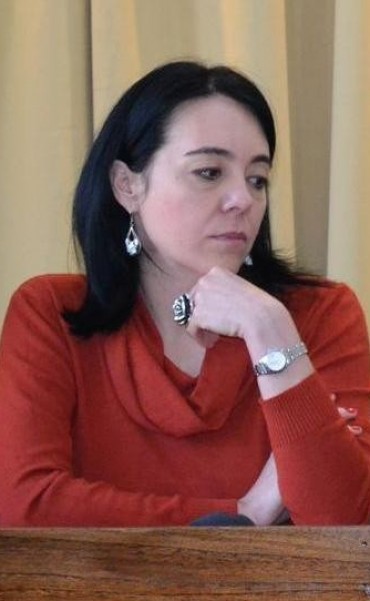 LA CIRUJANA SE VA DE TRES LOMAS