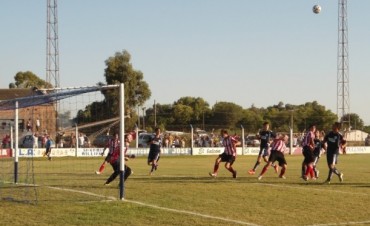 UNION DEPORTIVA CAYO EN SU DEBUT 