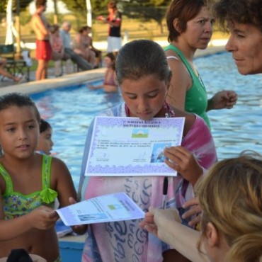 TRESLOMENSES NADARON 7 HORAS Y RECORRIERON 52650 METROS