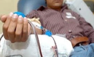 SE REALIZA UNA COLECTA DE SANGRE