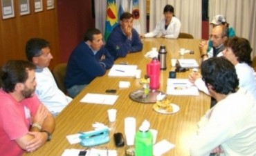 DIRECTORES DE DEPORTES SE REUNIERON EN SALLIQUELO