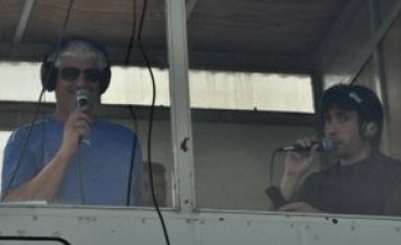 ESCUCHE EL FUTBOL POR INTERNET: www.fm3lomas.com.ar