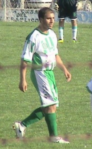 ATLETICO ARGENTINO LE GANO A DEPORTIVO 17 Y UNION VENCIO A LA GLORIA. HAY SIETE PUNTEROS. 