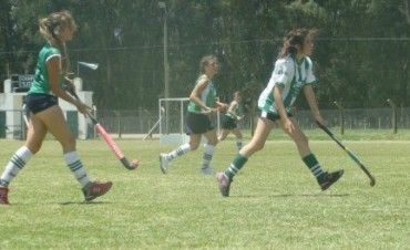 SE INAUGURO LA LIGA DE HOCKEY DEL OESTE. GANO FERRO EN DOS DIVISIONES.