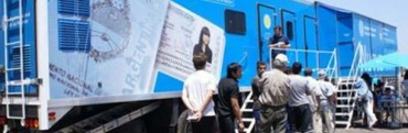 LLEGAN DOS MOVILES DONDE LOS VECINOS PODRAN TRAMITAR EL DNI Y PASAPORTE