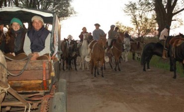 EL CEPT Nº 7 UNE ESCUELAS Y COMUNIDADES RURALES