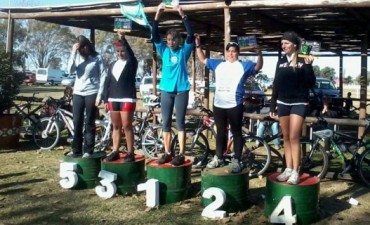 2º RURAL BIKE EN TRES LOMAS: EN DAMAS PROMOCIONALES GANO ELITA BELLERA