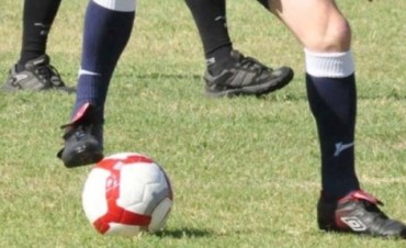 EN EL SENIOR EMPATO FERRO, CAYO CECIL A. ROBERTS Y GANO DEPORTIVO ARGENTINO