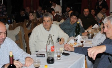 NESTOR ALVAREZ AGASAJO A LOS PERIODISTAS DE LA REGION