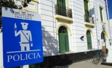 HIZO UN DISPARO AL AIRE, HUYO Y CHOCO