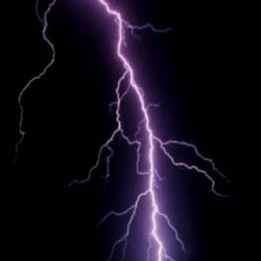 UN RAYO AFECTO A FM 102